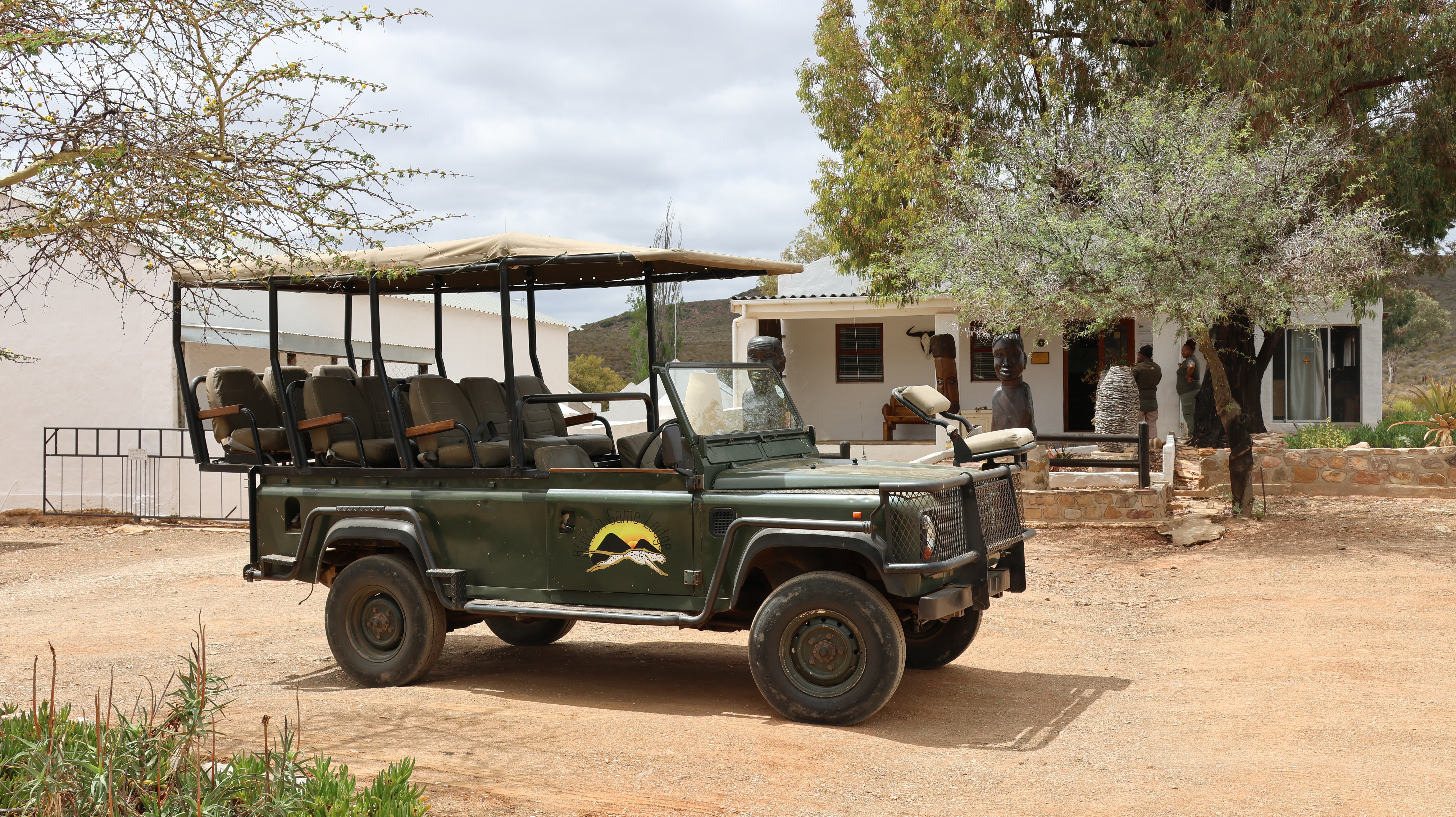 Game drive vehicle on the reserve