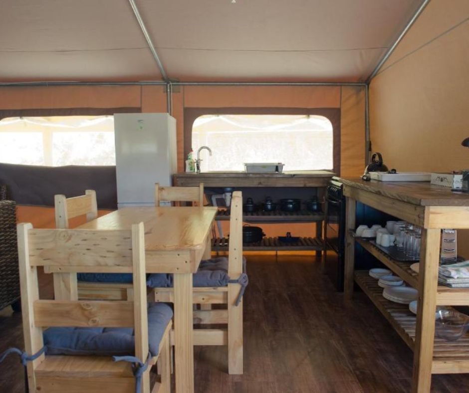 Luxury tent bathroom